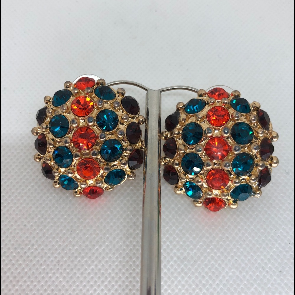 🌟2 for $25-Large crystal earrings.